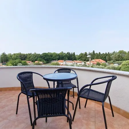 El Faro By Rent Istria Apartment *
