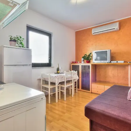 Apartment El Faro By Rent Istria