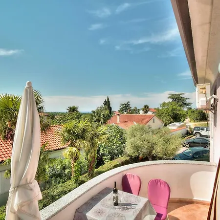 Apartment El Faro By Rent Istria